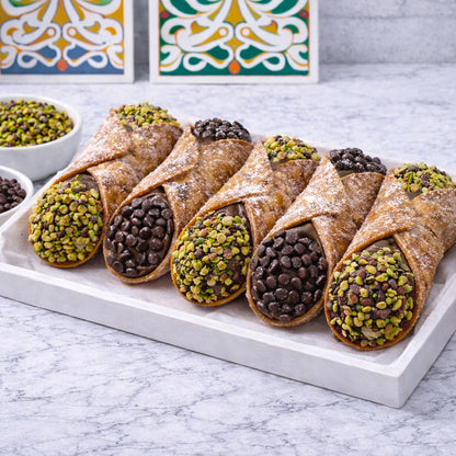 Cannoli Siciliani Tradizionali con Crema di Cioccolato